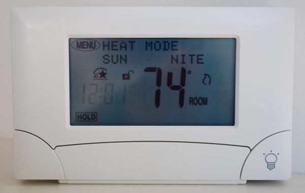 7 Segment TN LCD Ekran Termostat Olumlu Modu Için 86mm * 49mm * 2.8mm Anahat Boyutu